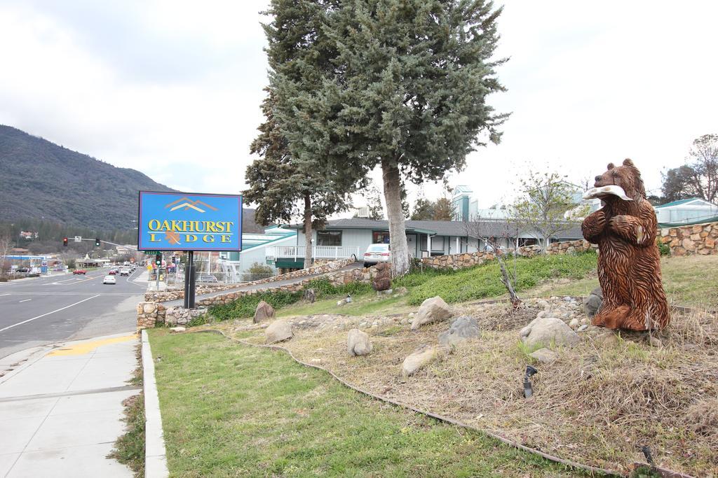 Oakhurst Lodge Exterior photo