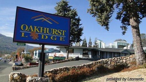 Oakhurst Lodge Exterior photo